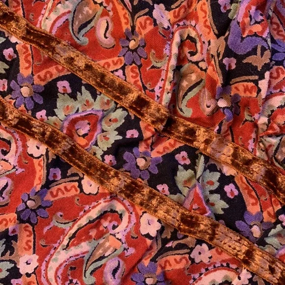 Vintage velvet and cotton skirt - Picture 4 of 5